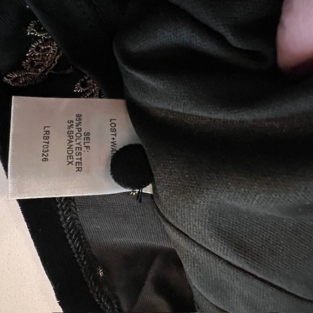 Lost + Wander Genevieve Black Velvet Embroidered Cutout Mini Romper Small NWT - Picture 12 of 12